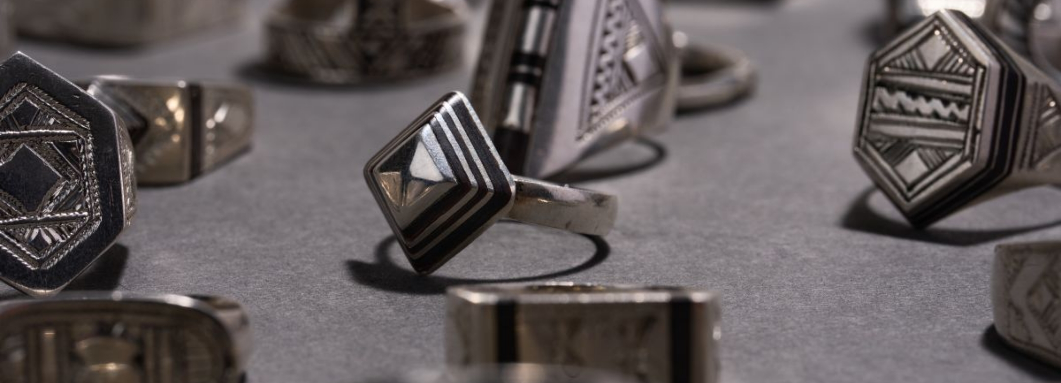 トゥアレグシルバーのジュエリー